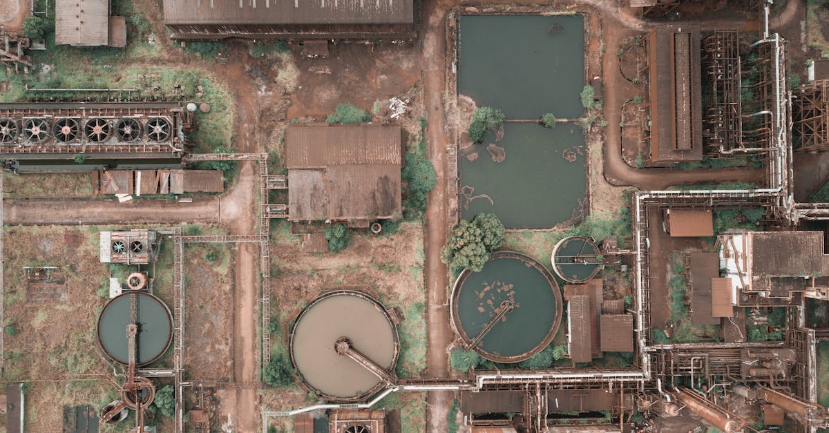 Is there a connection between melee damage and resource collection? - Aged industrial area with dirty roofs and ponds Is there a connection between melee damage and resource collection? - Aged industrial area with dirty roofs and ponds