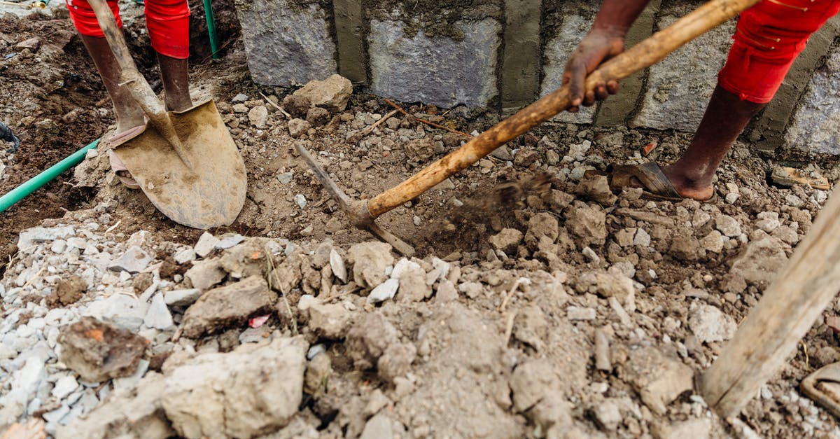 Is there a Meteorite Pickaxe - People Digging Using Shovel and Pickaxe