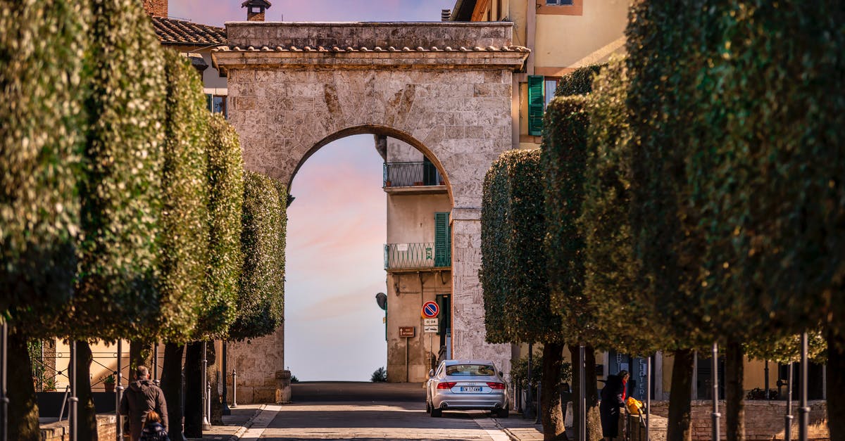 Is there a way to change where a hotbar is in terms of layering? - Aged stone arch and residential buildings in old town at sundown Is there a way to change where a hotbar is in terms of layering? - Aged stone arch and residential buildings in old town at sundown