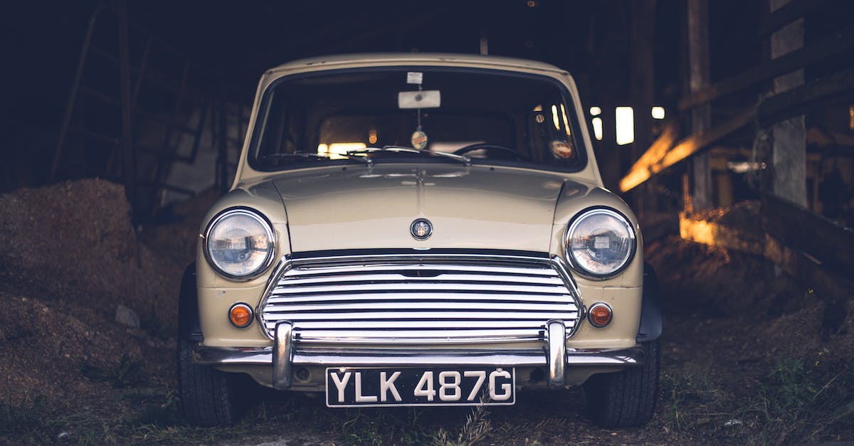 Is there a way to detect the number of players on a server? [closed] - Stylish vintage car in wooden barn