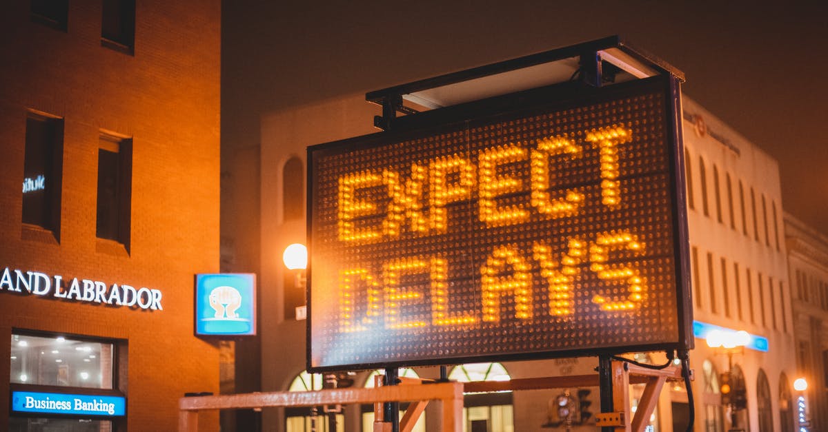 Is there a way to have a custom death message in vanilla Minecraft? [duplicate] - Mobile electronic traffic sign with inscription Expect delays placed on road in city street in evening time