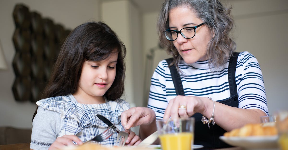 Is there an unwritten etiquette for GTA V lobbies? - Elderly Woman teaching her Granddaughter Table Manners Is there an unwritten etiquette for GTA V lobbies? - Elderly Woman teaching her Granddaughter Table Manners