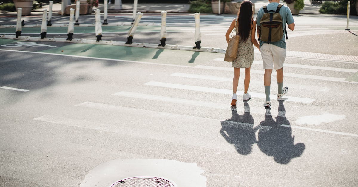 Is there any way to get back into a relationship with either Yen or Triss after they dump you? - Unrecognizable couple crossing road in sunny city Is there any way to get back into a relationship with either Yen or Triss after they dump you? - Unrecognizable couple crossing road in sunny city