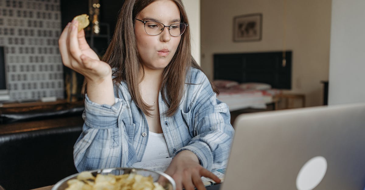 Is there any way to reconnect online without quitting to the menu? - Free stock photo of adolescent, adult, coffee