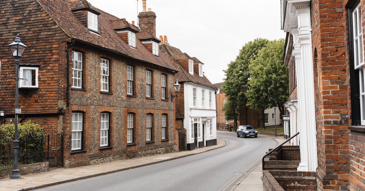 Is there any way with commands, to have 2 Armories on your house? - Road between residential buildings in town Is there any way with commands, to have 2 Armories on your house? - Road between residential buildings in town