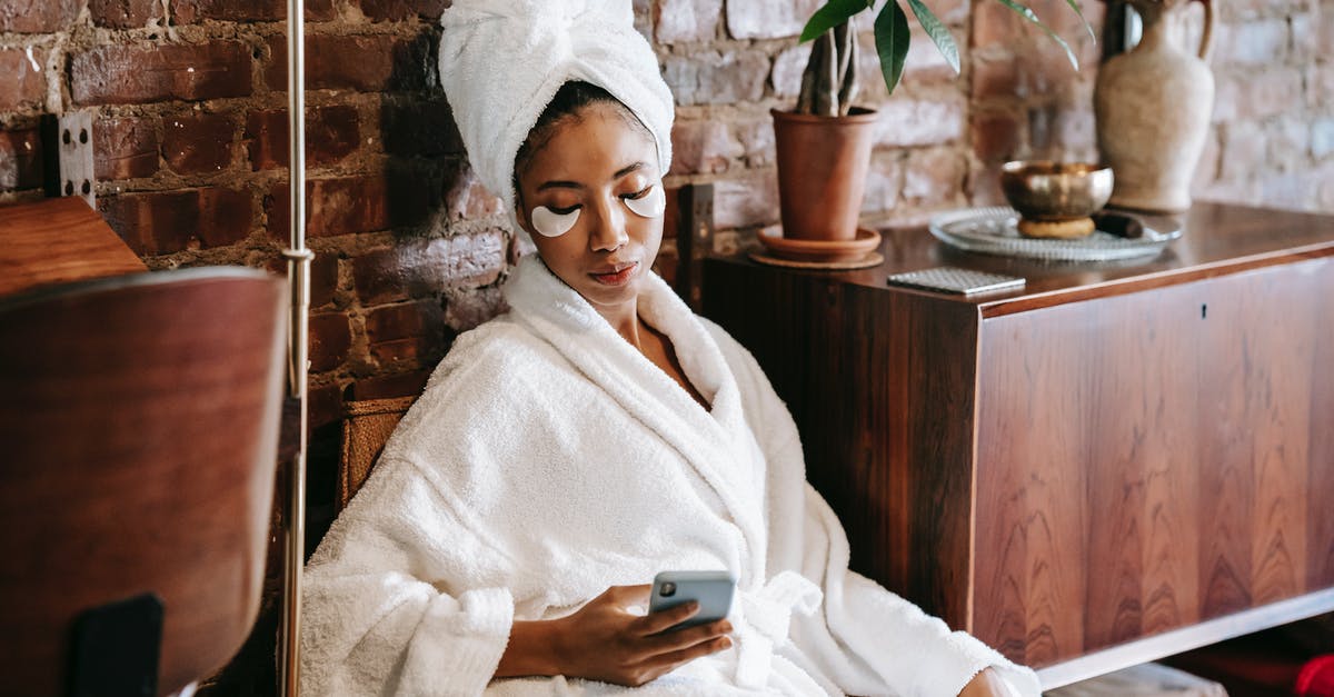 Is using decor considered as glitching for the purposes of a Speedrun? - Ethnic woman browsing internet on smartphone in beauty salon Is using decor considered as glitching for the purposes of a Speedrun? - Ethnic woman browsing internet on smartphone in beauty salon