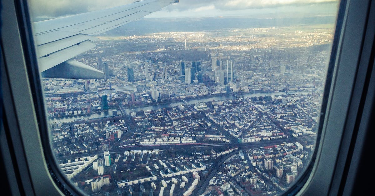 KSP Flight Menu won't appear(64X windows 8) - Airplane Windowpane Showing City Buildings KSP Flight Menu won't appear(64X windows 8) - Airplane Windowpane Showing City Buildings