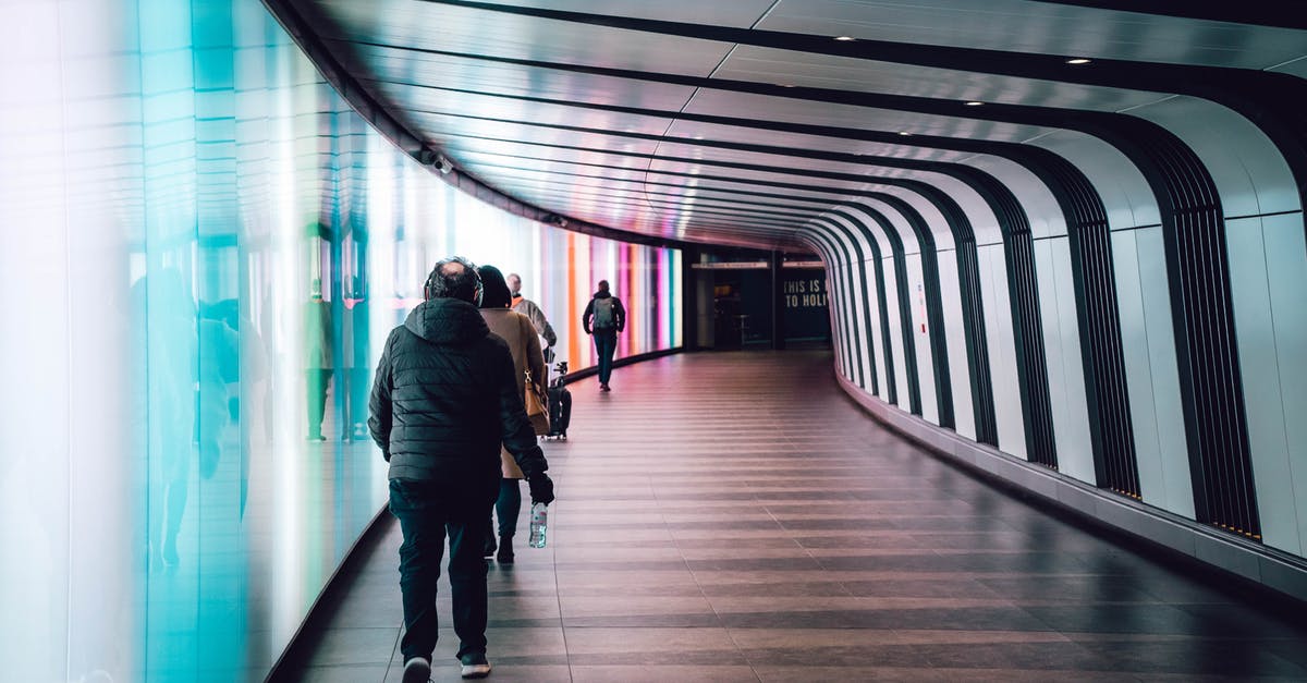 London Underground Simulator won't start - People Inside A Tunnel