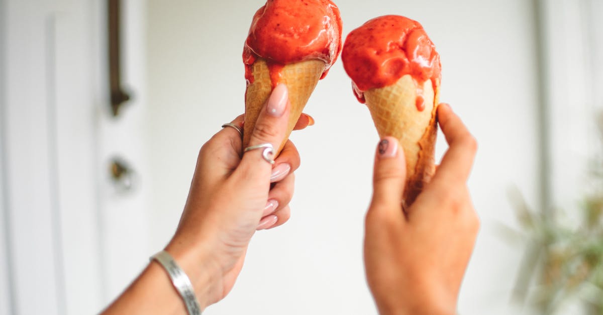 Lost in Pokemon Alpha Sapphire Delta Episode after not playing for months - People Holding Ice Creams 