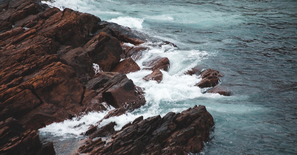 Massive FPS Drop in Minecraft when I try to record with OBS - Rugged mountain and foamy sea in stormy weather