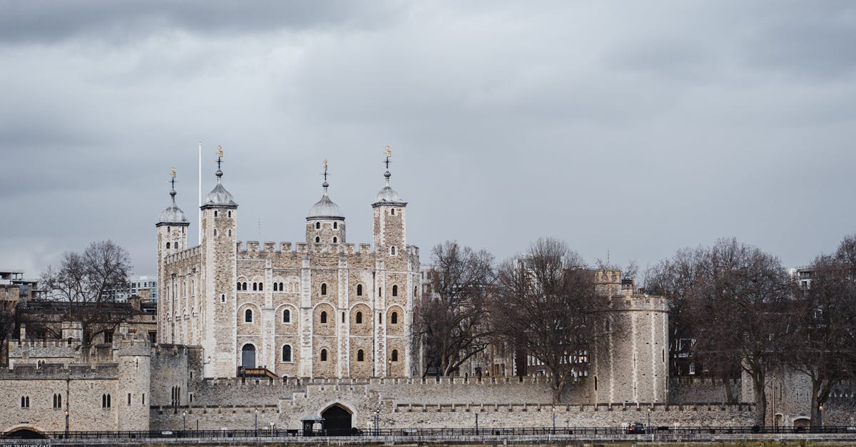 Minecraft 1.16 Nether Fortress Location/Generation - Tower of London near river Minecraft 1.16 Nether Fortress Location/Generation - Tower of London near river