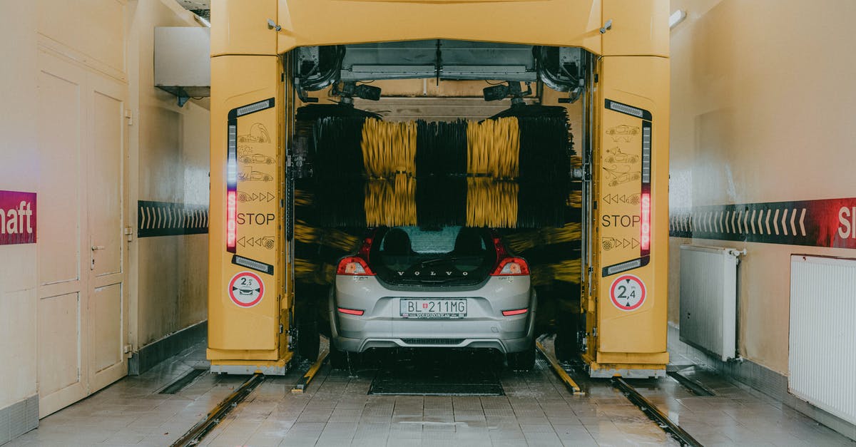 Minecraft BE keeps lagging to a stop on Xbox One? - Car Being Washed in a Car Wash