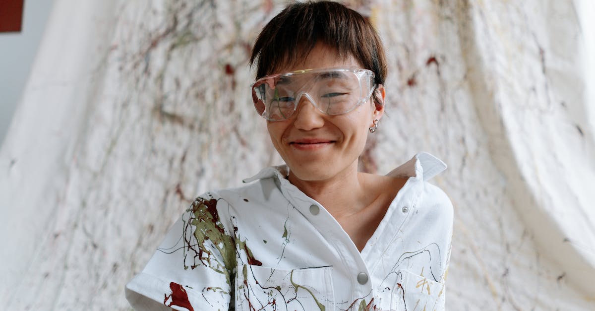 Minecraft pe auth protected? - Woman in White and Black Floral Button Up Shirt Wearing Eyeglasses Minecraft pe auth protected? - Woman in White and Black Floral Button Up Shirt Wearing Eyeglasses