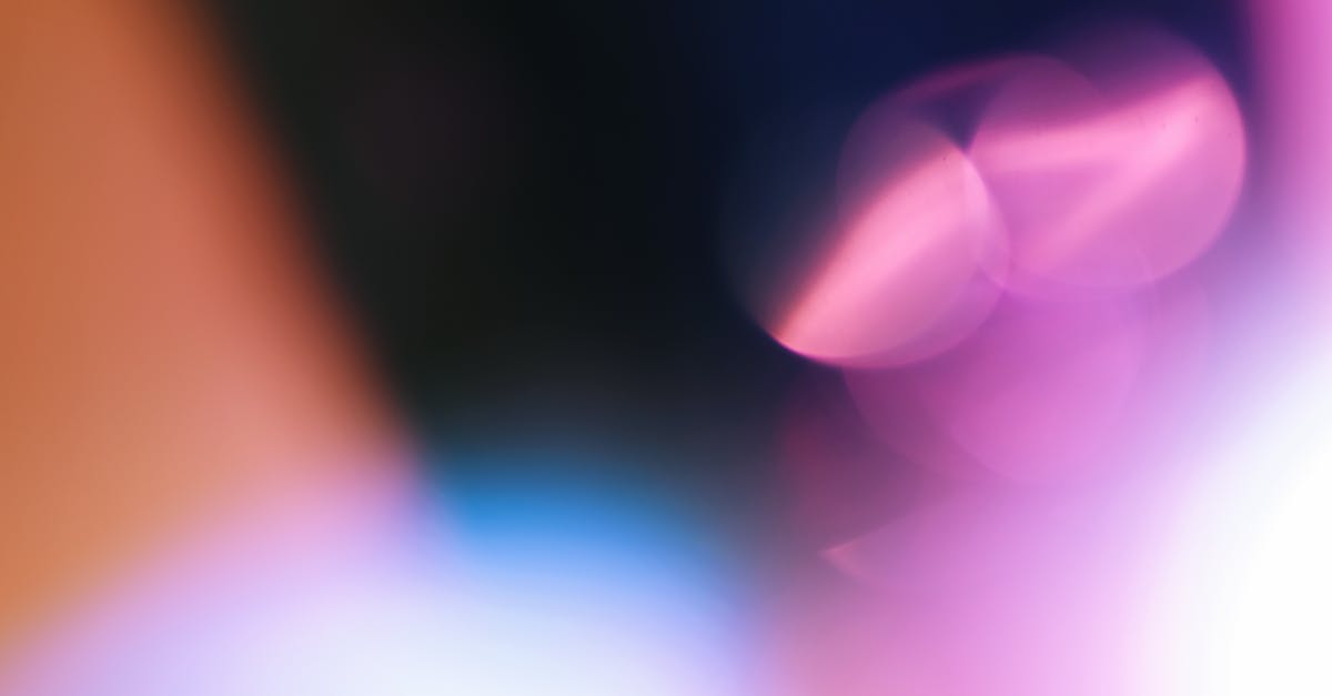 Minecraft PE, no more multi server? - Blue Light on Black Background