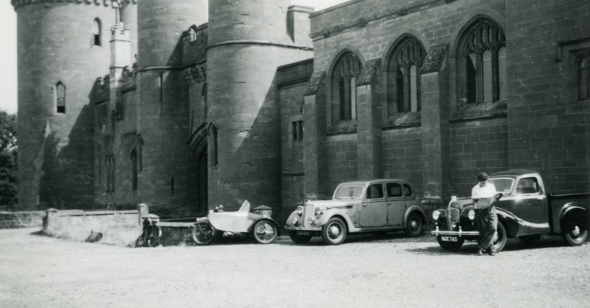 Minecraft servers are not being scanned [duplicate] - Grayscale Photo of Cars Parked Near a Building