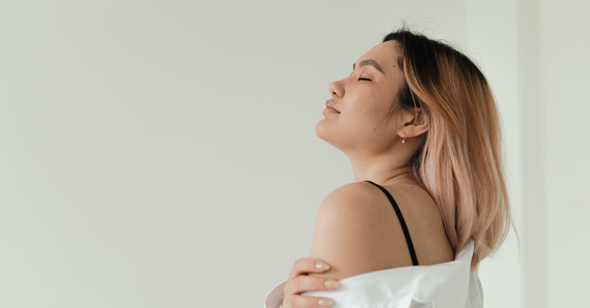 minecraft turns off router [closed] - Woman in Black Spaghetti Strap Top Holding White Textile