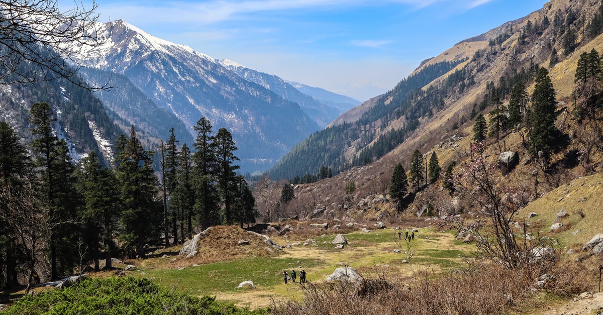 Minutemen wandering in the wastes? - The only way is forward.