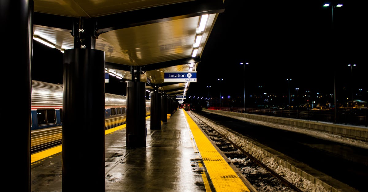 Mob spawning platform isn't dark even without torches - Trail Track Near Waiting Shed