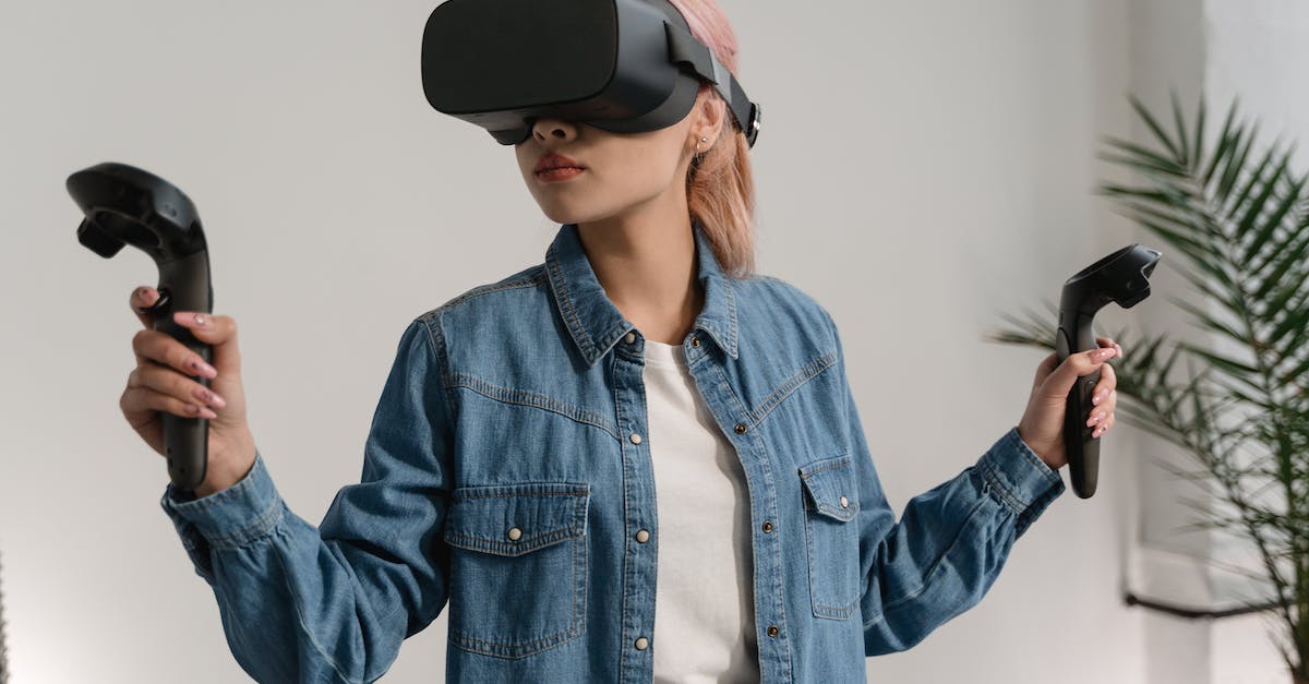 My program works in simulation but fails in game mode - A Woman in Denim Jacket Playing Virtual Reality My program works in simulation but fails in game mode - A Woman in Denim Jacket Playing Virtual Reality
