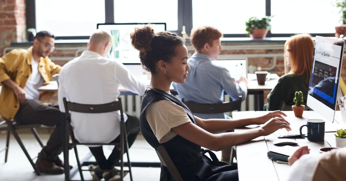 My screen goes partially black after closing a menu item in Team Fortress 2? - Woman in White and Black Top Using Computer My screen goes partially black after closing a menu item in Team Fortress 2? - Woman in White and Black Top Using Computer