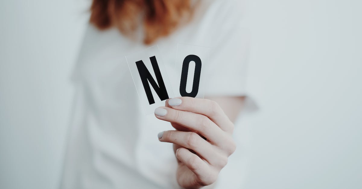 No text shown in GMod - Person Holding Letters
