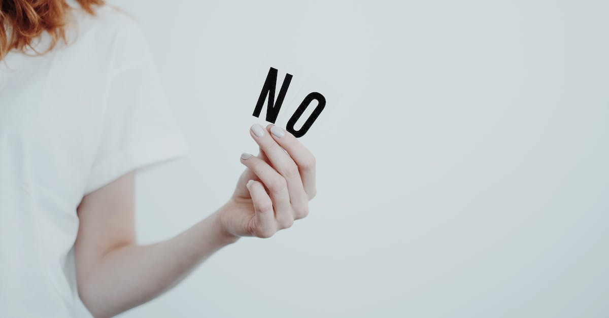 No text shown in GMod - Person Holding an Alphabet
