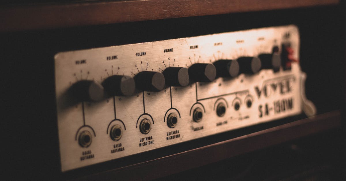 Old controller not connecting - Retro audio equipment on wooden shelf