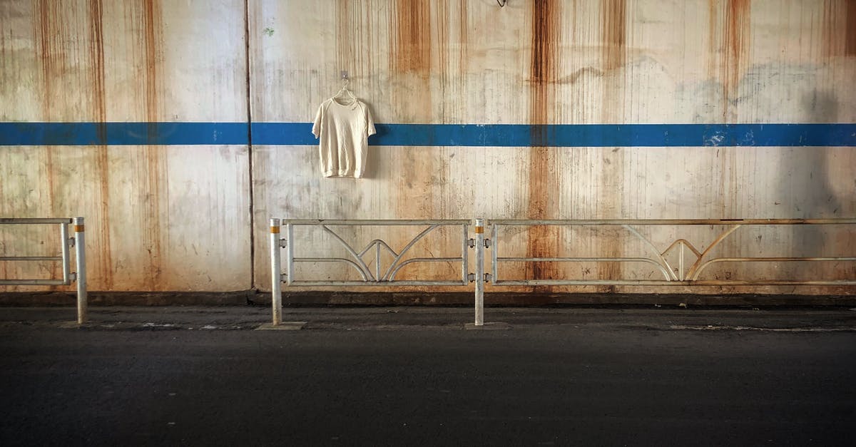 Pilot won't wall run, but rather wall hangs - Hanged White T-shirt on Wall Pilot won't wall run, but rather wall hangs - Hanged White T-shirt on Wall
