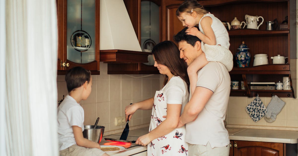Playing Riki: how to counter a Spirit Breaker with dust? - Photo of Woman Cooking Near Her Family Playing Riki: how to counter a Spirit Breaker with dust? - Photo of Woman Cooking Near Her Family