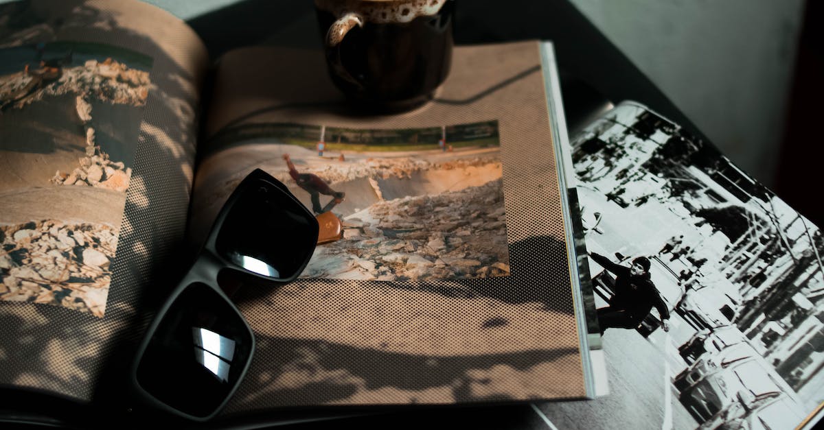 Read (Console) Variables and print them - Stylish sunglasses placed on opened magazines Read (Console) Variables and print them - Stylish sunglasses placed on opened magazines