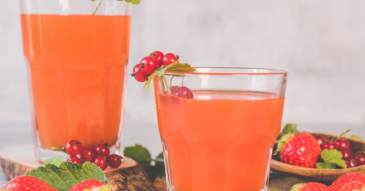Regenerate Full Health instead of Individual Bars in Mass Effect 3 - Two Clear Drinking Glasses With Strawberry Juice Regenerate Full Health instead of Individual Bars in Mass Effect 3 - Two Clear Drinking Glasses With Strawberry Juice
