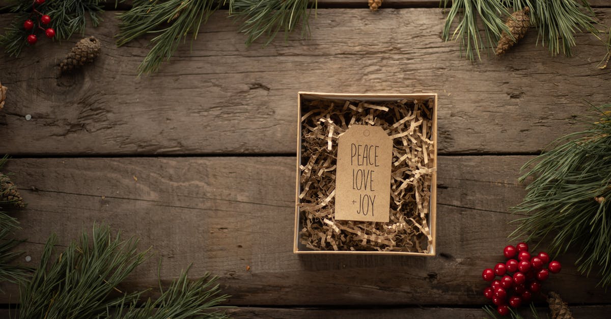 Set a tag on slots/hotbars - Tag with Christmas wishes on wooden table neat pine branches Set a tag on slots/hotbars - Tag with Christmas wishes on wooden table neat pine branches