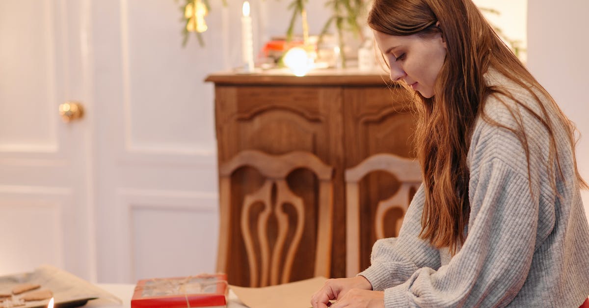 Skylanders Swapforce X box 360 RT - Woman in Gray Sweater Sitting on Chair Skylanders Swapforce X box 360 RT - Woman in Gray Sweater Sitting on Chair