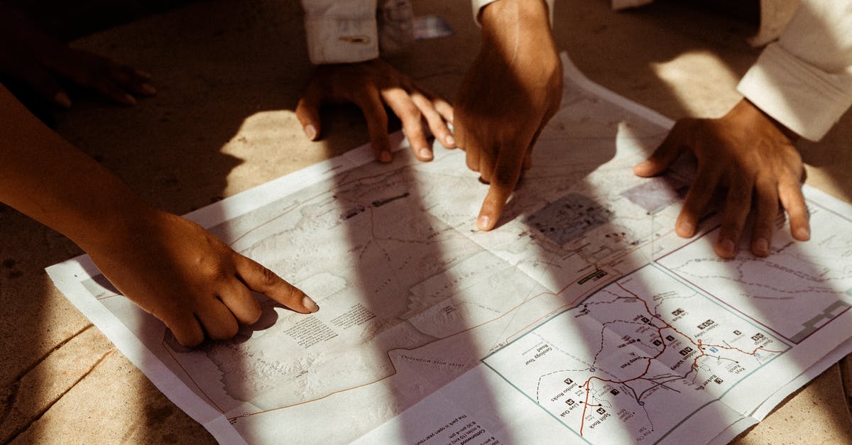 Skyrim miscellaneous quests point to wrong part of map - People Pointing At A Map Skyrim miscellaneous quests point to wrong part of map - People Pointing At A Map
