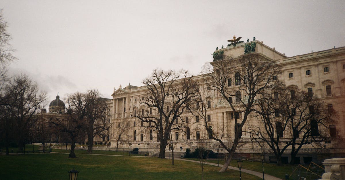 Skyrim Museum Quest in Dawnstar - Brown Concrete Building Under White Sky