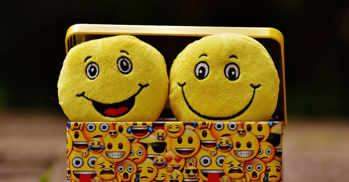 Smiley Badge effect and implications - Two Yellow Emoji on Yellow Case