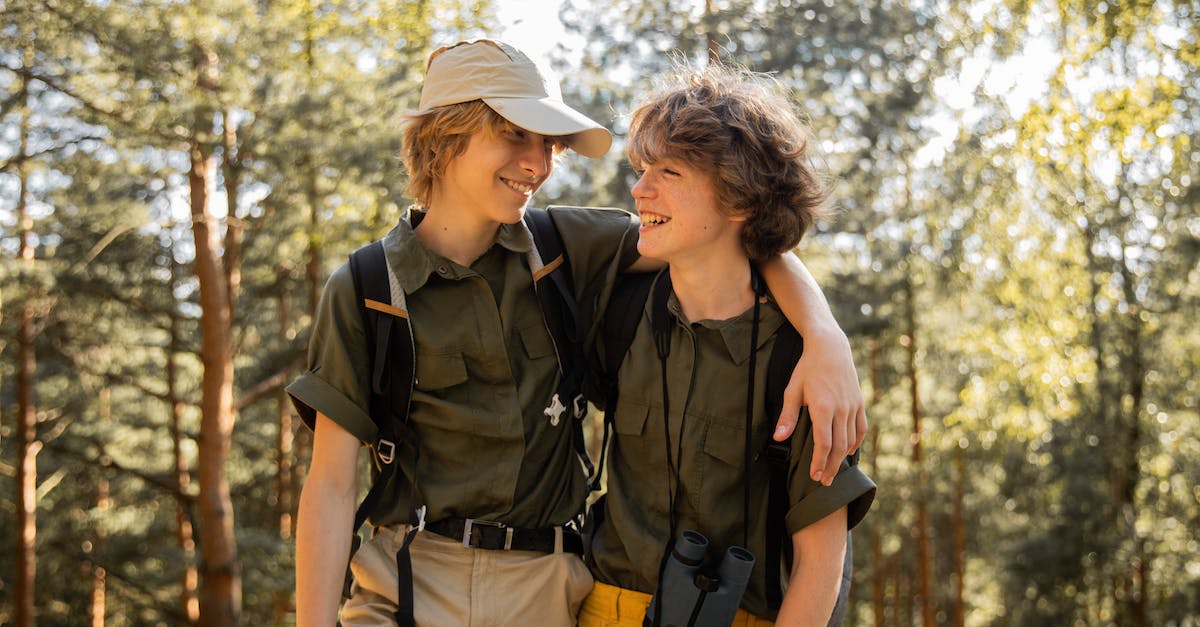 Strategies on flanking enemies as Scout - Boy and Girl in Forest Together Strategies on flanking enemies as Scout - Boy and Girl in Forest Together