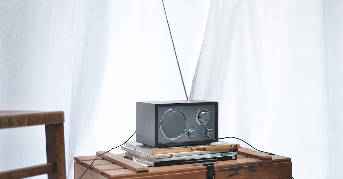 Super Crate Box keeps crashing - Modern radio set placed on wooden crate Super Crate Box keeps crashing - Modern radio set placed on wooden crate