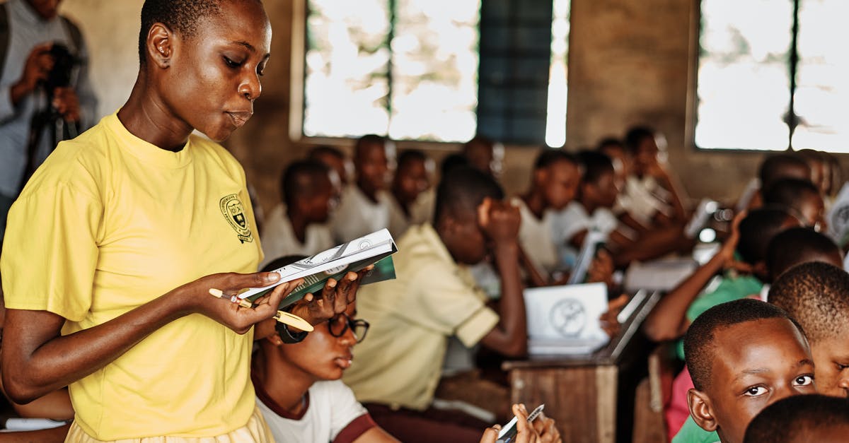 Superhot Fullscreen [duplicate] - Man in Yellow Crew Neck T-shirt Holding White Tablet Computer