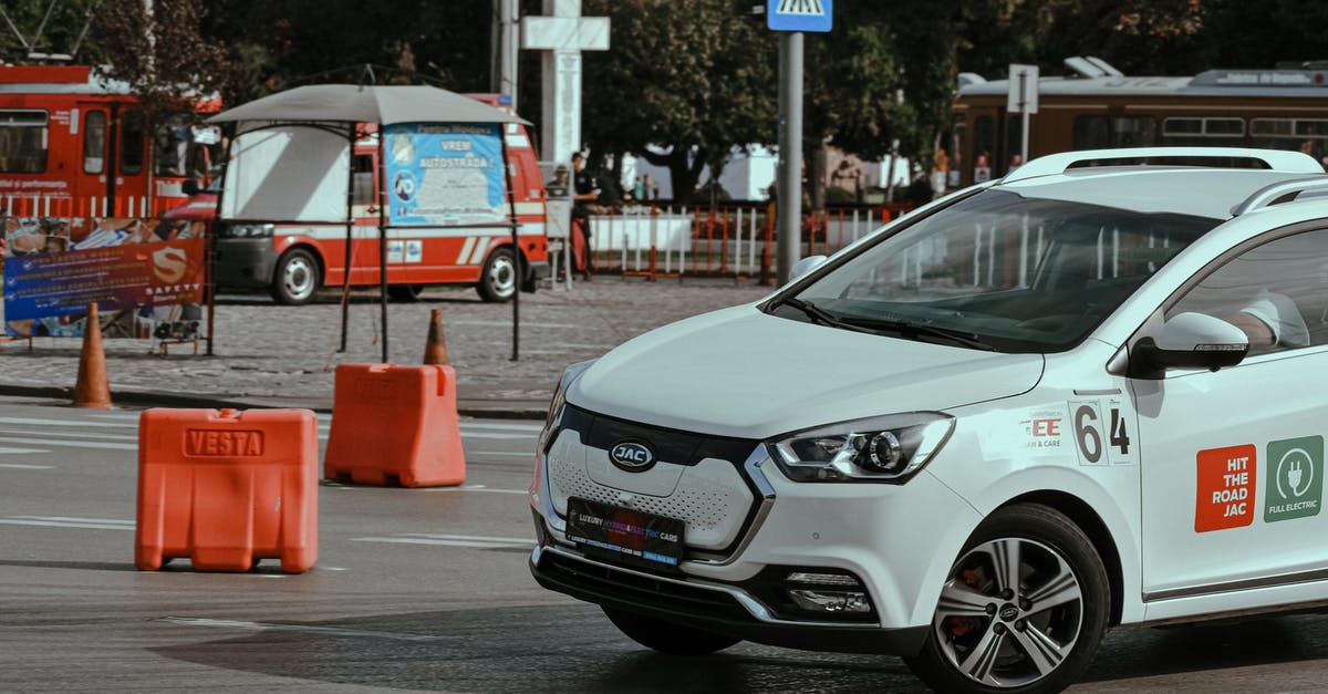 Unable to turn in Minecraft, but can move forwards and backwards - Modern car racing in city center Unable to turn in Minecraft, but can move forwards and backwards - Modern car racing in city center