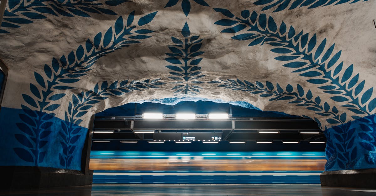 Underground Undercover - Can't warn Desdemona - Photo of a Subway