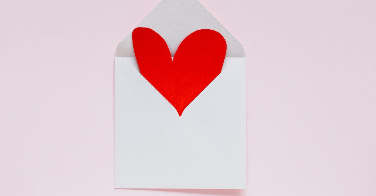 Use of red envelopes? - Open envelope with heart made of colored carton Use of red envelopes? - Open envelope with heart made of colored carton