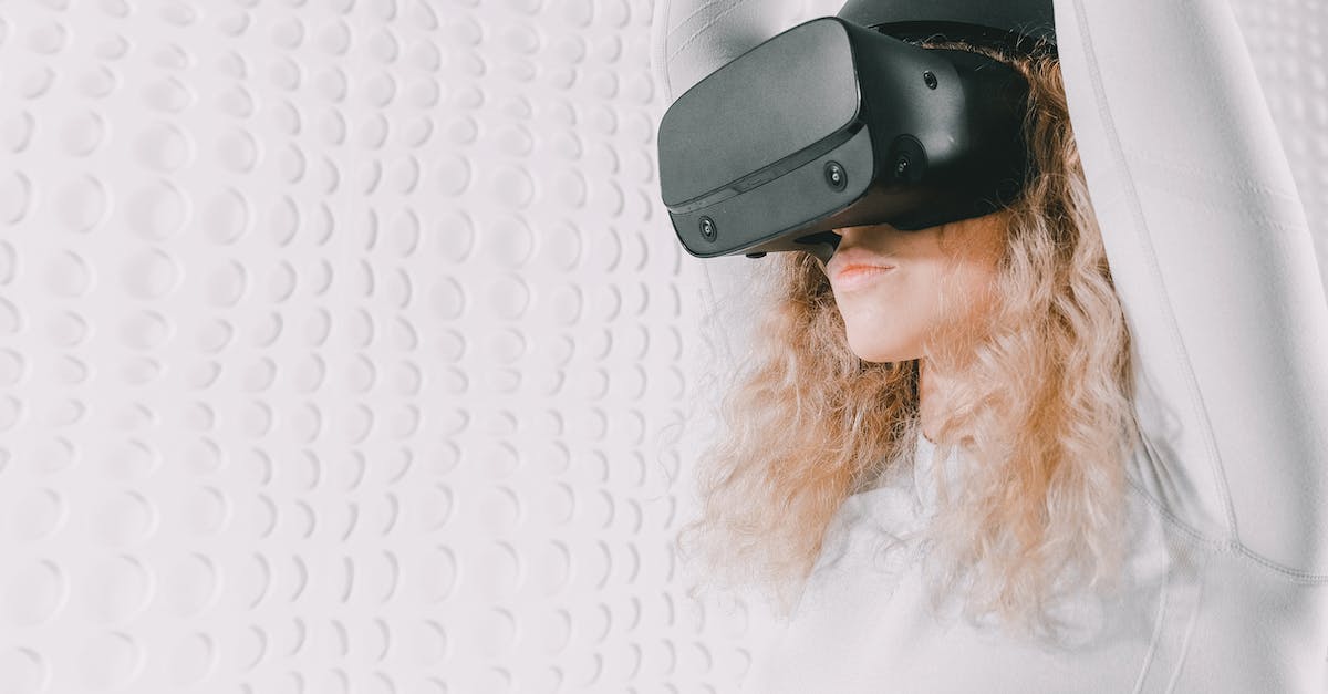 Vassal levies raised too long, but where? - Woman in Black Hat and White Fur Coat