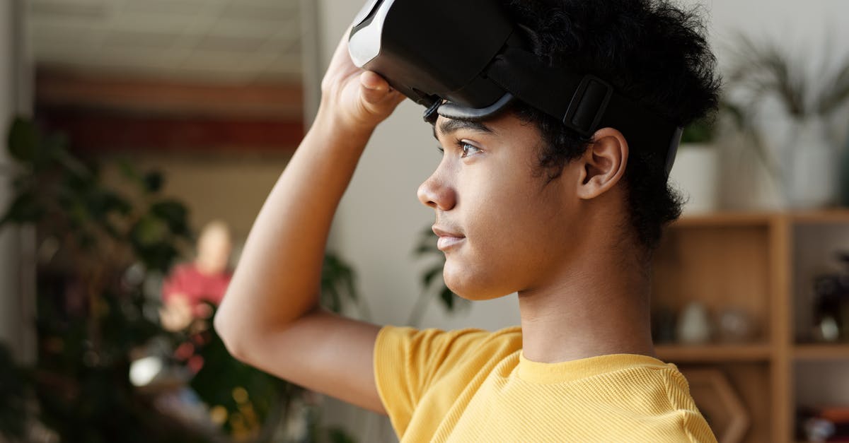 View jumping in VR games on Xperia Z3 compact - Photo of Boy Holding Vr Headset View jumping in VR games on Xperia Z3 compact - Photo of Boy Holding Vr Headset