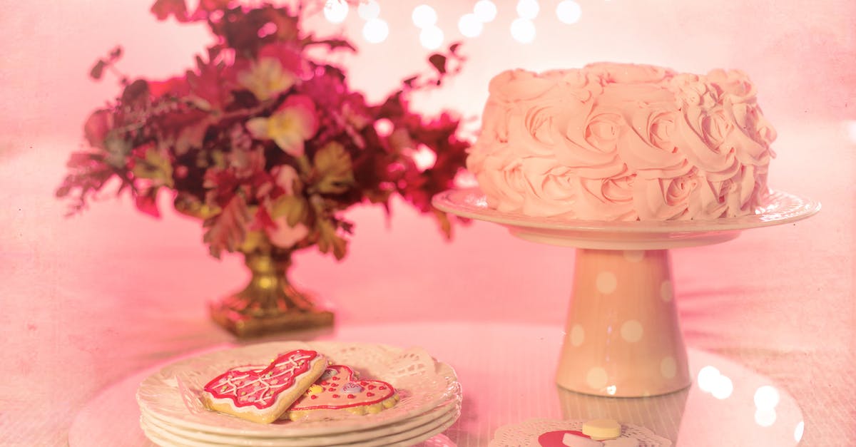What's the deal with the cake in T-Rex Runner (Downasaur)? - Pink Icing Cake on Cake Stand What's the deal with the cake in T-Rex Runner (Downasaur)? - Pink Icing Cake on Cake Stand