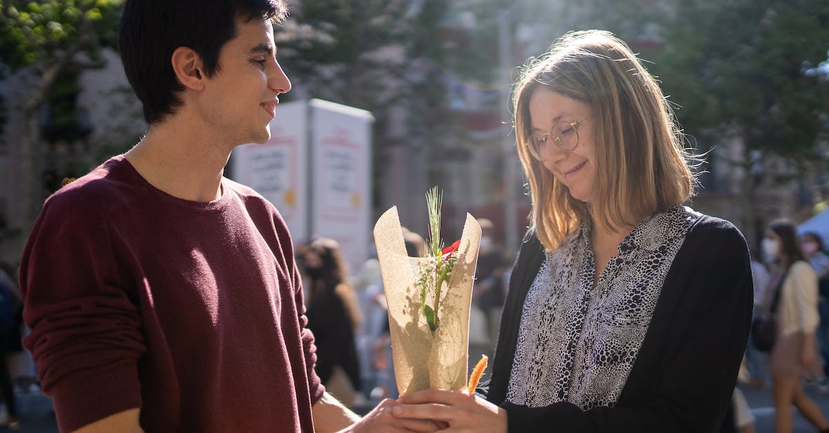 What's the relationship between Google's Rubik's cube doodle and the word "Google"? [closed] - A Man Giving a Red Rose to His Woman