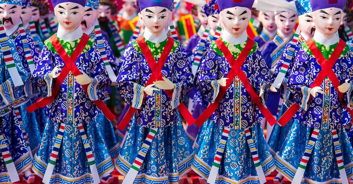 What actually unlocked the Previous Assassin's outfits - Red and Blue Traditional Dress