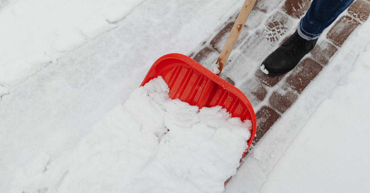 What are efficient ways of killing heavies quickly? - Red Plastic Chair on Snow Covered Ground What are efficient ways of killing heavies quickly? - Red Plastic Chair on Snow Covered Ground