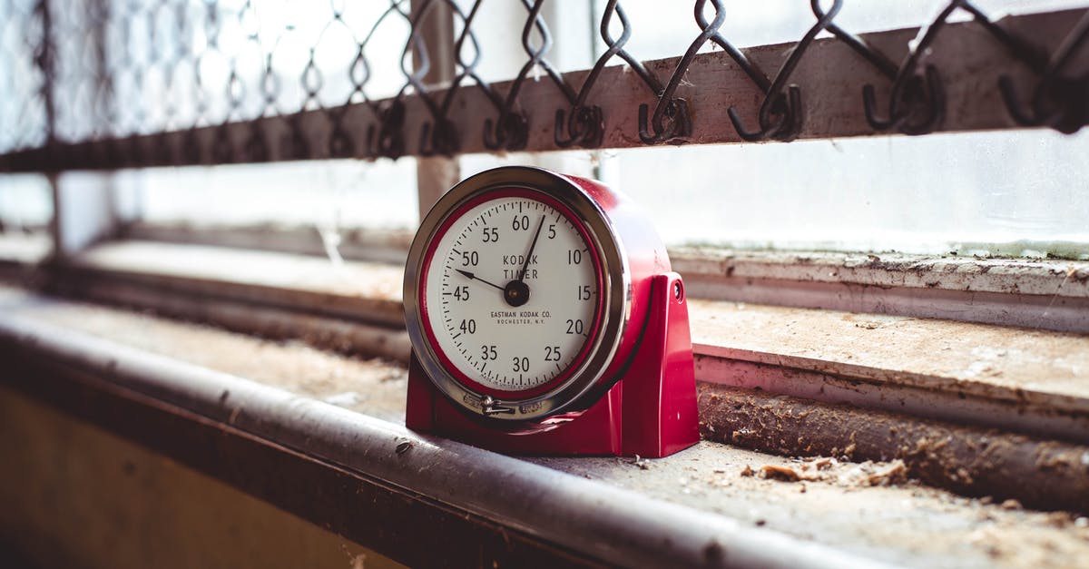 What are these red link icons? - Red and White Metal Gauge With Arrows Pointing to 48 and 4 What are these red link icons? - Red and White Metal Gauge With Arrows Pointing to 48 and 4