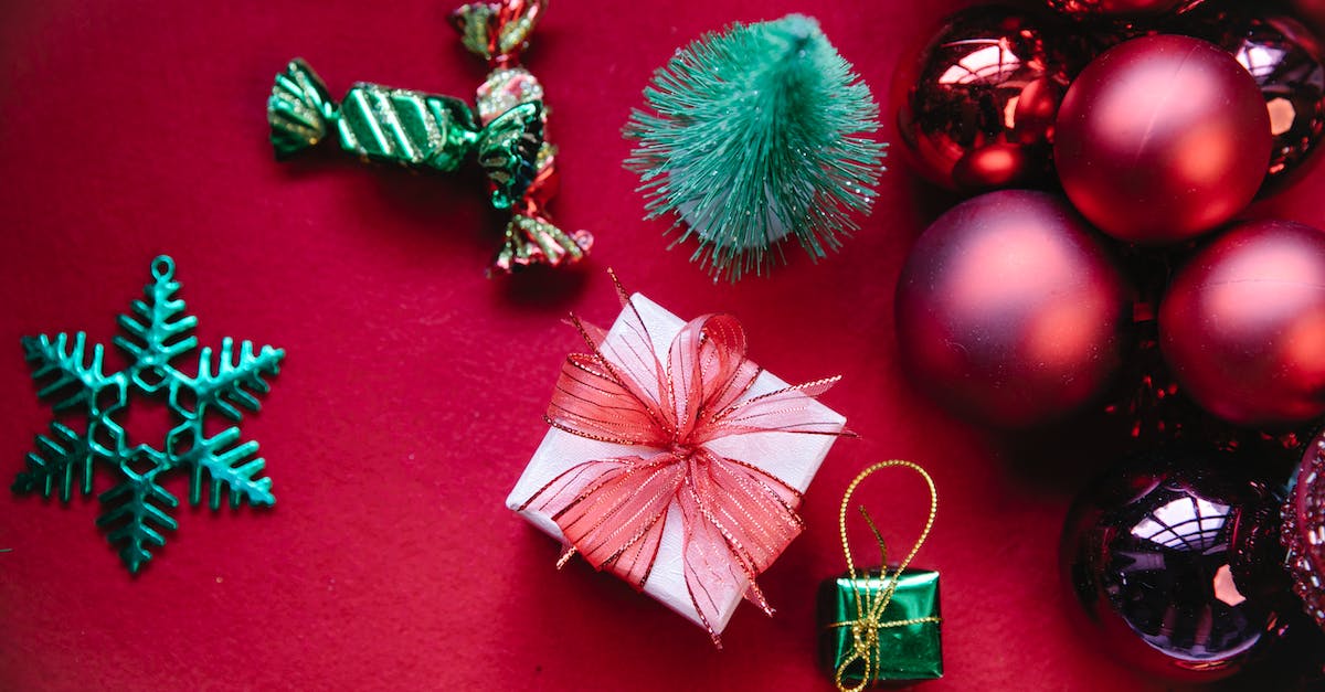 what can i use the candy box for - Colorful Christmas decor with gift boxes and baubles what can i use the candy box for - Colorful Christmas decor with gift boxes and baubles